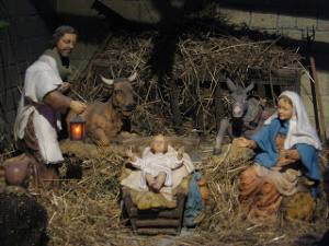 Il Presepe, l'albero, il ceppo, i fuochi, i regali 